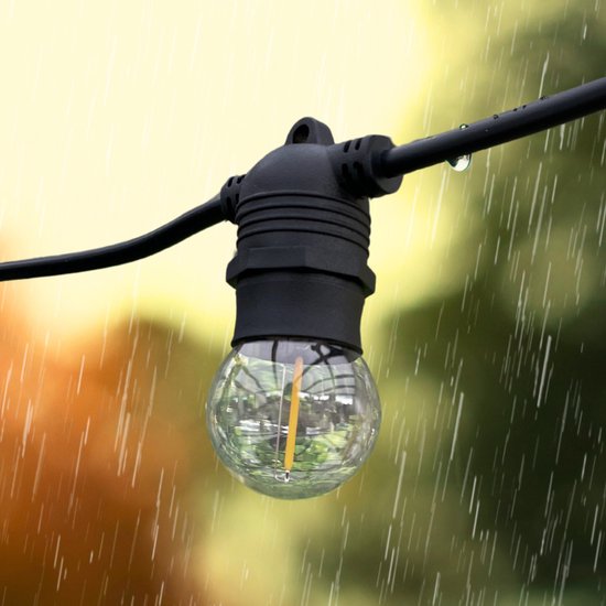 5 meter lichtsnoer + 2 meter aansluitsnoer inclusief 10 LED lampen