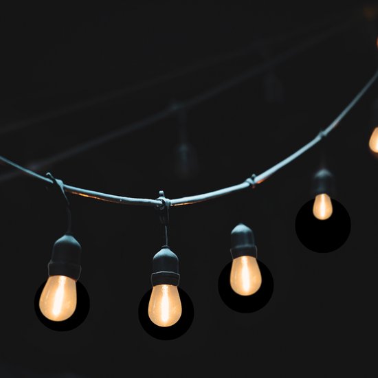 5 meter lichtsnoer met 10 peervormige LED lampen + 2 meter aansluitsnoer